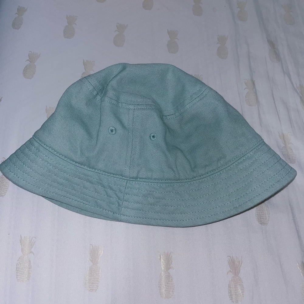 H&M bucket hat green 90%new
